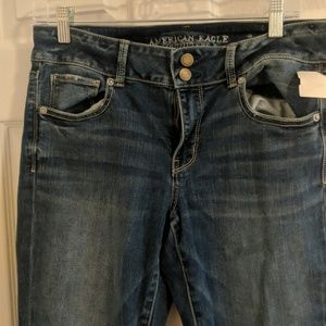 American eagle cropped jeans
